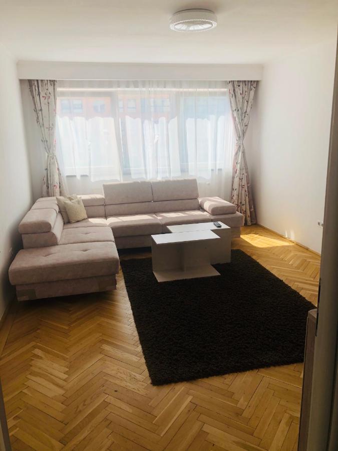 Holiday Apartment Sibiu Esterno foto